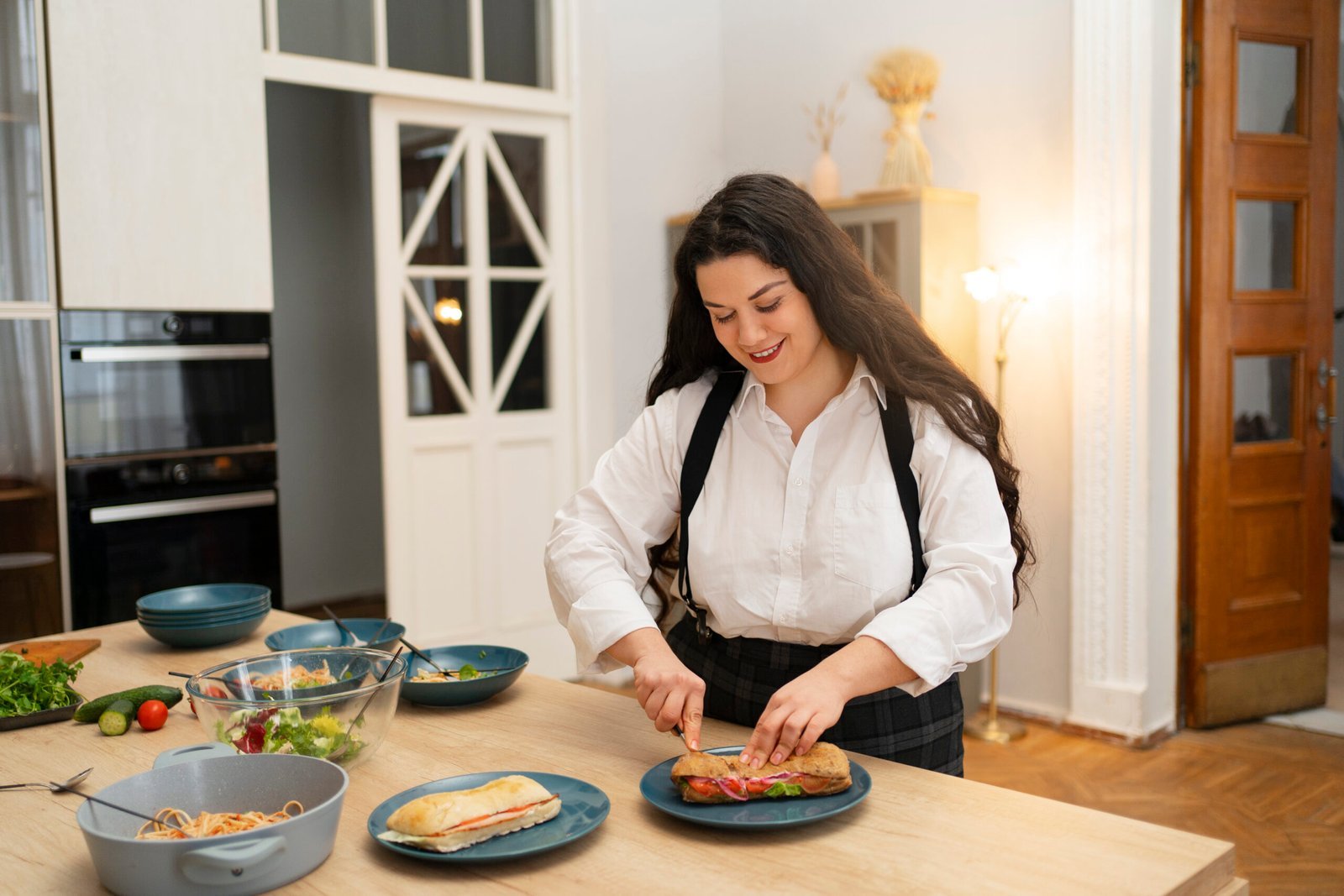 Read more about the article Maid for Cooking Agency In Mumbai – Hire Expert Home Cooks