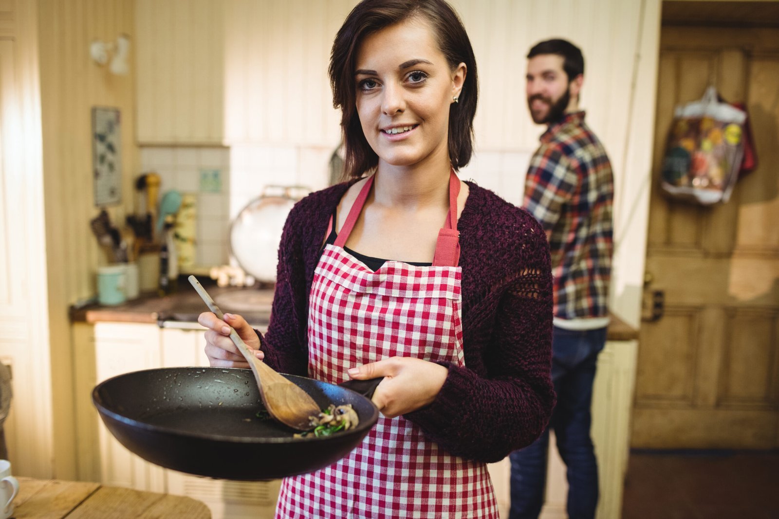 Read more about the article Skilled Cooking Maids in Mumbai for Your Home Kitchen